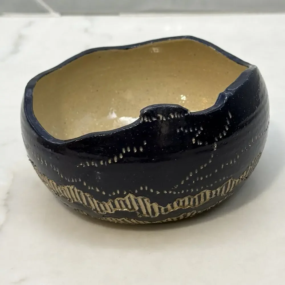 Sylvia Lawson NC Pottery Blue Sgrafitto Small Bowl Trinket Pilot Mountain 1993